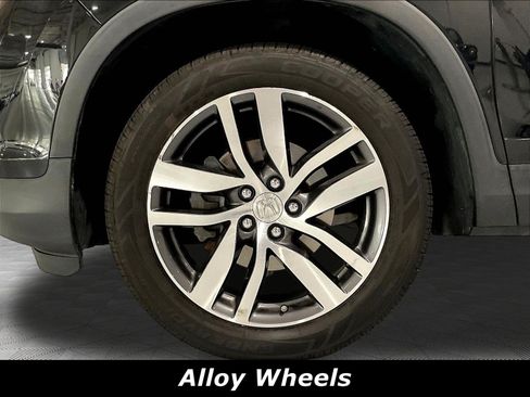 Used 2016 Honda Pilot Touring image 35