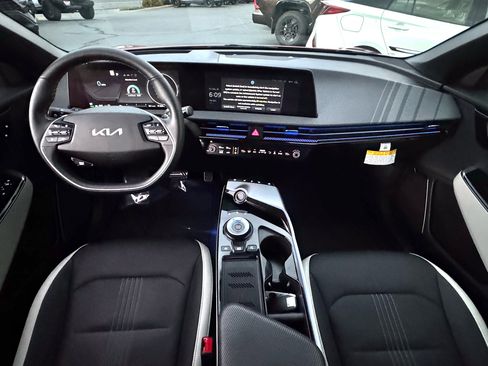 Used 2024 Kia EV6 GT-Line image 19