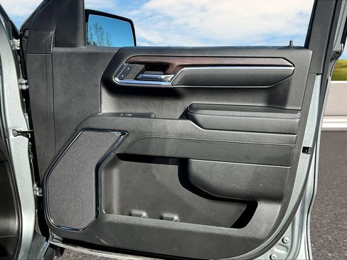 Used 2024 GMC Sierra 1500 SLT image 20