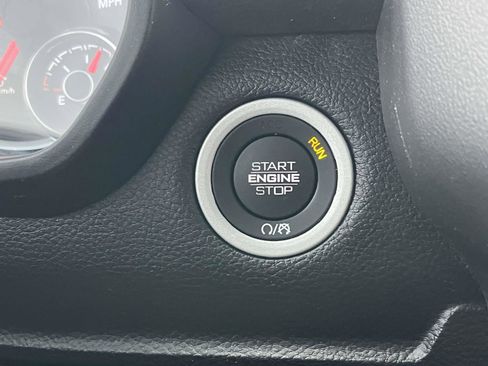 Certified 2023 RAM 1500 Big Horn image 40