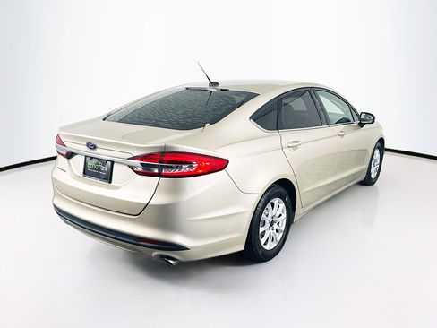 Used 2018 Ford Fusion S FWD image 9