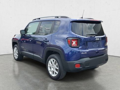 Used 2019 Jeep Renegade Latitude w/ Cold Weather Group AWD/4WD image 5