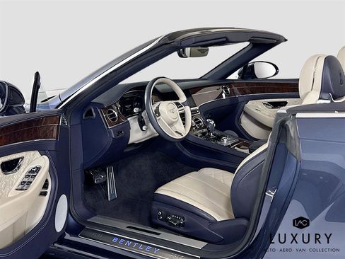 Used 2020 Bentley Continental GT image 4