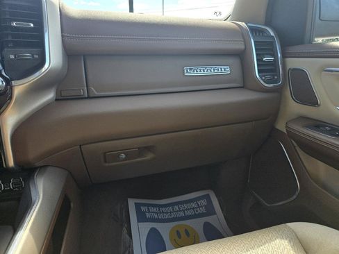 Used 2019 RAM 1500 Laramie AWD/4WD image 21