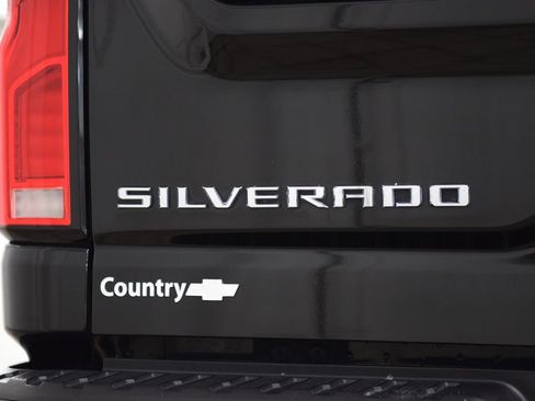 Used 2024 Chevrolet Silverado 3500 High Country w/ Technology Package AWD/4WD image 28