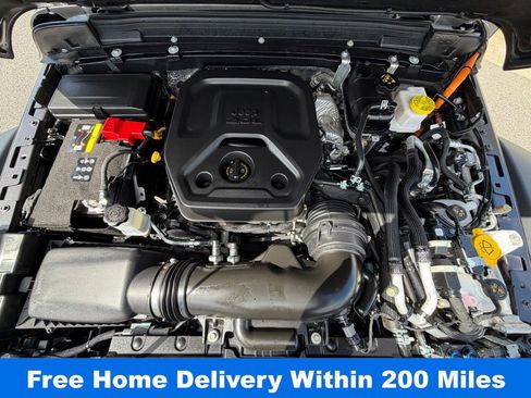 Used 2025 Jeep Wrangler Unlimited Rubicon 4xe w/ Convenience Group image 15