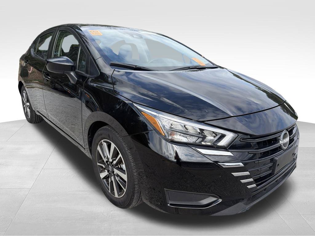 Used 2025 Nissan Versa SV FWD image 16