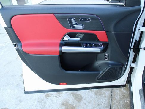 Used 2022 Mercedes-Benz GLA 35 AMG GLA 35 AMG 4MATICﾮ image 9