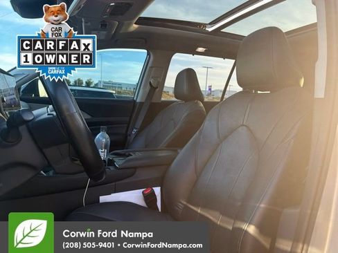 Used 2024 Toyota Grand Highlander AWD Hybrid image 12