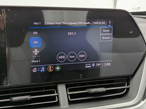New 2026 Chevrolet Trax RS w/ Sunroof Package FWD image 28