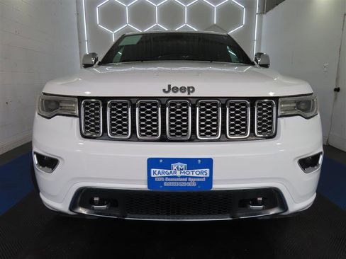 Used 2021 Jeep Grand Cherokee Overland image 2