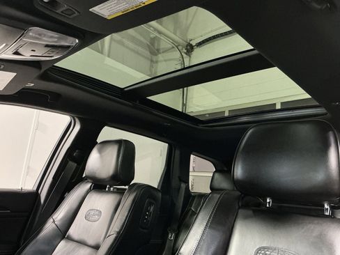 Used 2017 Jeep Grand Cherokee Overland image 29