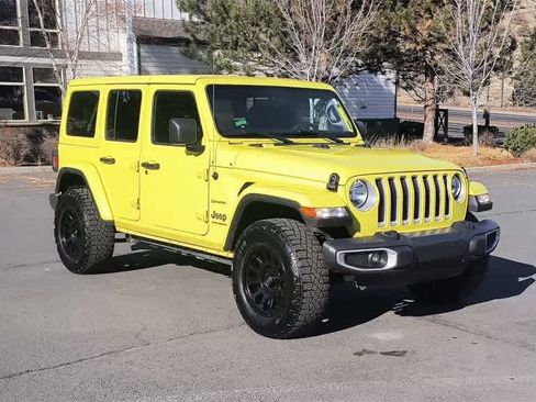 Used 2023 Jeep Wrangler Sahara image 3