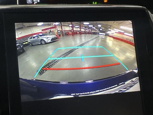 Used 2018 Toyota Prius Four Touring image 25