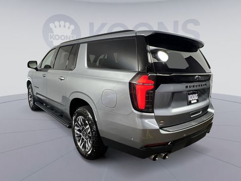 Used 2025 Chevrolet Suburban Z71 AWD/4WD image 8