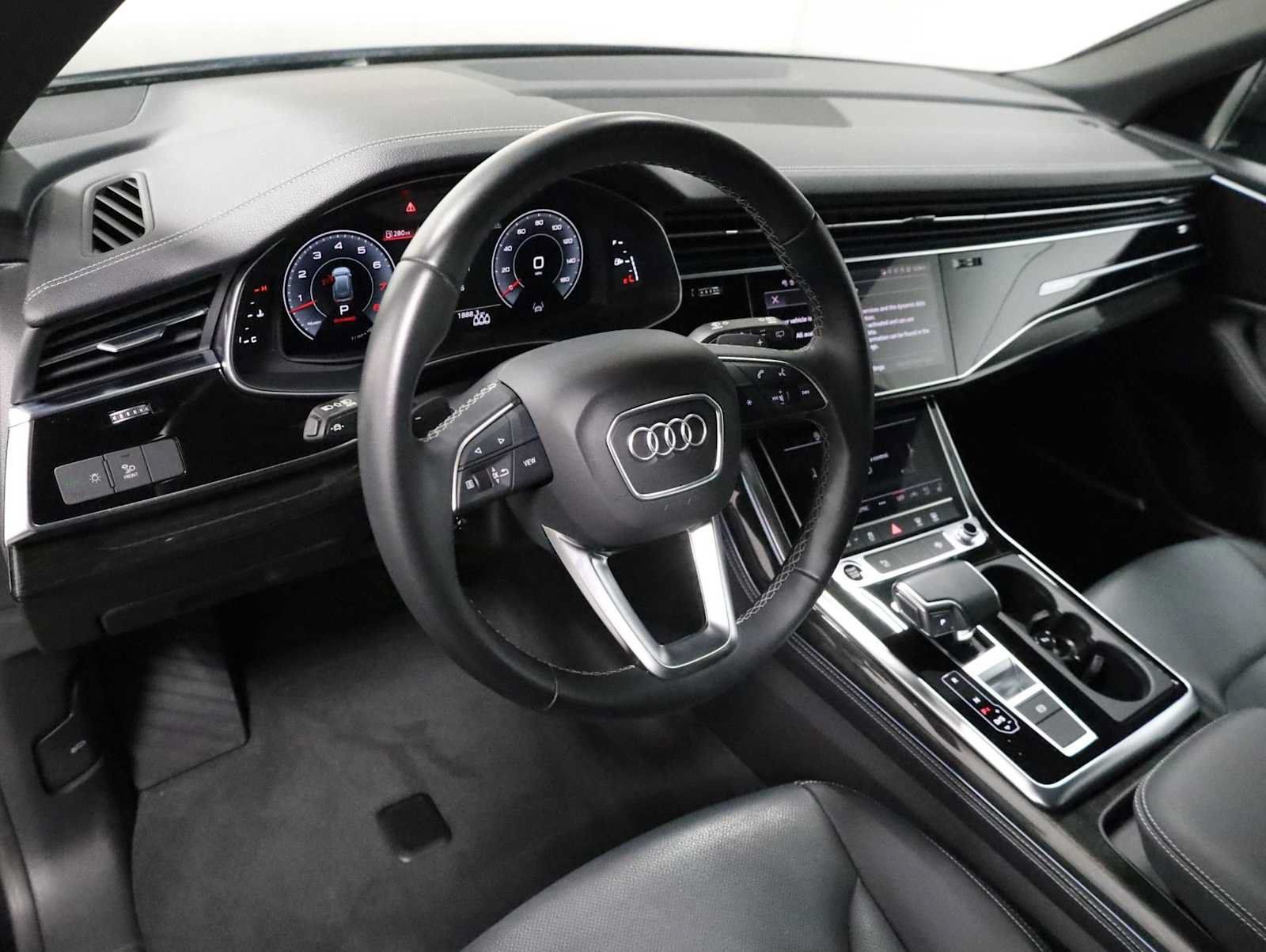 Used 2024 Audi Q8 Premium Plus AWD/4WD image 4