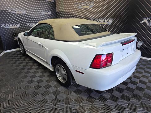 Used 2000 Ford Mustang Base 2dr Convertible image 11