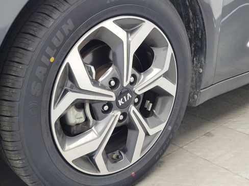 Used 2019 Kia Forte LXS FWD image 31