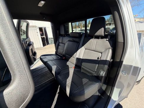 Used 2021 Chevrolet Silverado 3500 High Country image 7