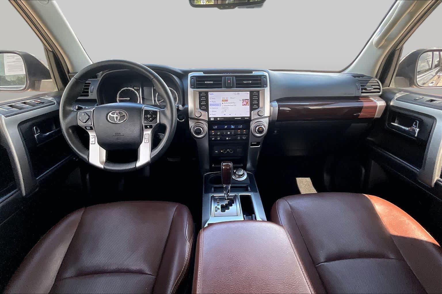 Used 2021 Toyota 4Runner Limited AWD/4WD image 28