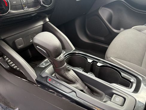 Used 2025 Chevrolet TrailBlazer LT image 39