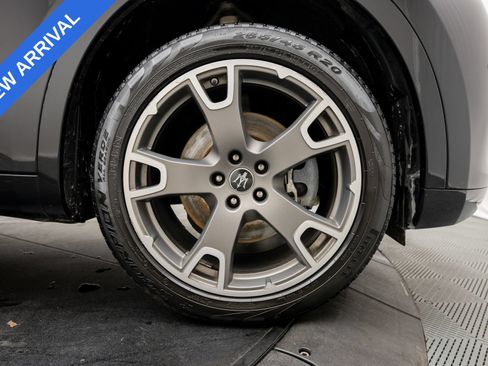 Used 2022 Maserati Levante GT AWD/4WD image 32