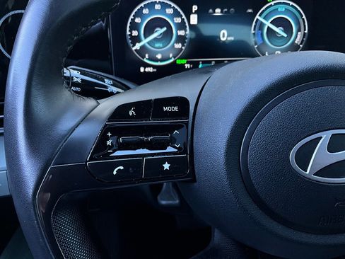 Used 2025 Hyundai Elantra Limited image 31