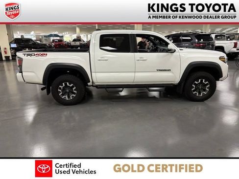 Certified 2023 Toyota Tacoma TRD Off-Road w/ Technology Package AWD/4WD image 11