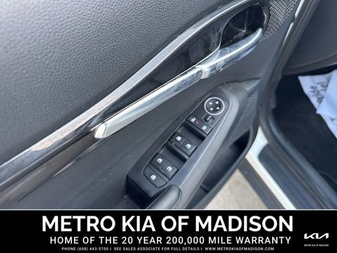 Used 2024 Kia Seltos X-Line AWD/4WD image 12