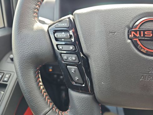 Used 2024 Nissan Frontier PRO-4X w/ Pro Premium Package image 17