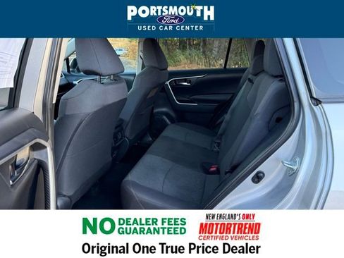 Used 2024 Toyota RAV4 XLE image 5