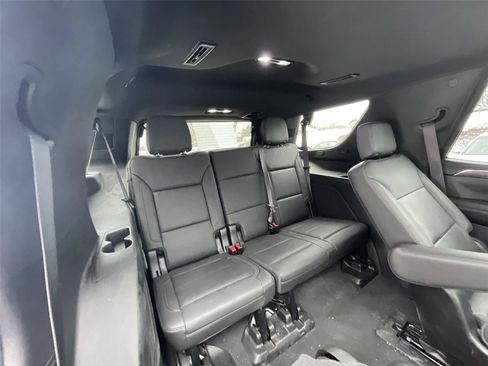 Used 2021 Chevrolet Tahoe LT w/ LT Signature Package image 23