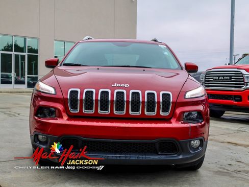 Used 2012 Jeep Grand Cherokee Laredo image 4