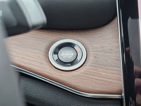 New 2025 Jeep Grand Cherokee Summit image 24