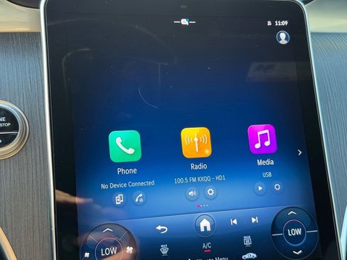 Certified 2025 Mercedes-Benz GLC 300 GLC 300 image 30