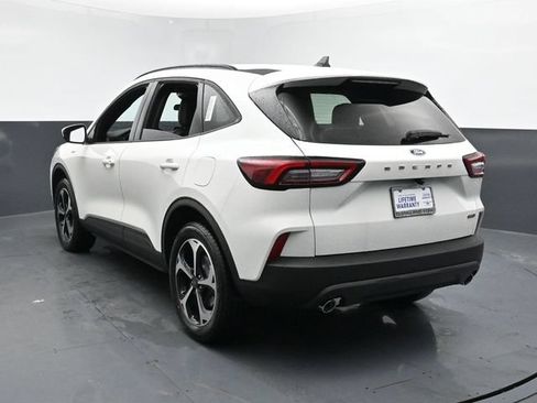 Used 2025 Ford Escape ST-Line Select AWD/4WD image 5