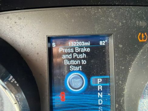Used 2014 Chrysler 300 S w/ Light Group RWD image 9