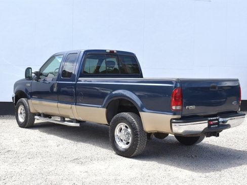 Used 2001 Ford F250 Lariat AWD/4WD image 2