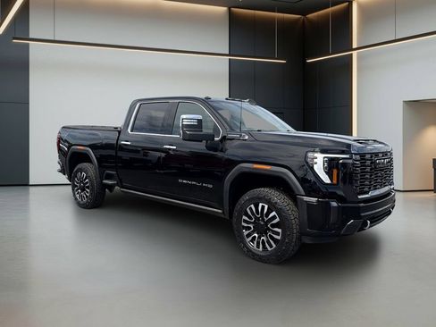 Used 2024 GMC Sierra 2500 Denali Ultimate AWD/4WD image 8