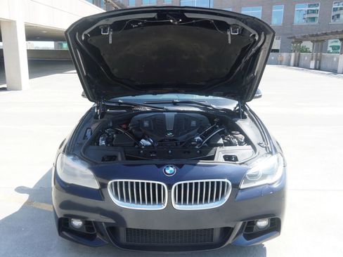 Used 2016 BMW 550i xDrive Sedan AWD/4WD image 28