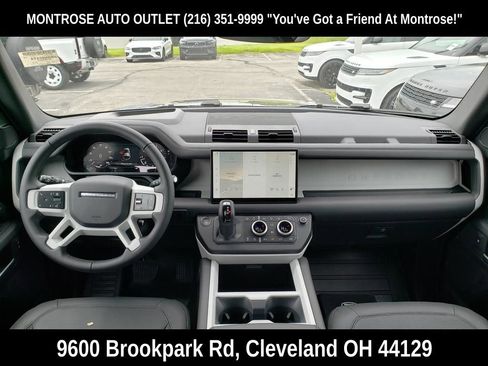 New 2025 Land Rover Defender 110 S image 7