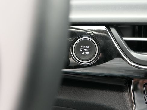 New 2025 Kia Seltos X-Line image 16