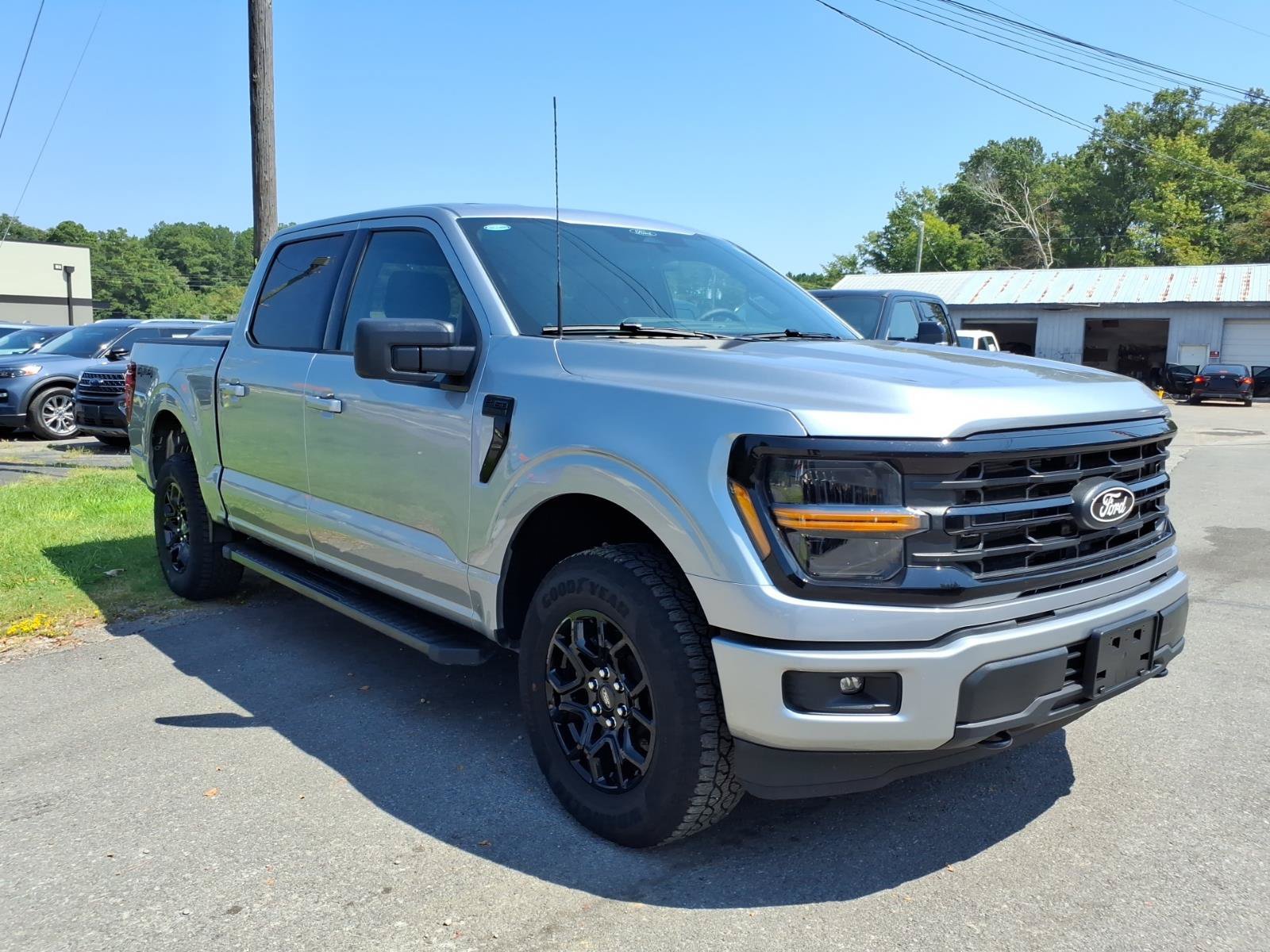 Used 2026 Ford F150 XLT w/ XLT Black Appearance Package AWD/4WD image 6