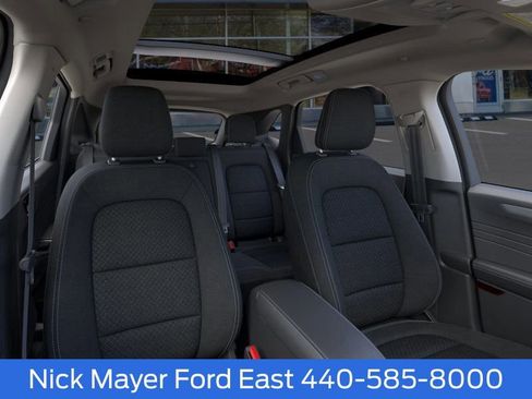 New 2025 Ford Escape Active w/ Active Premium Tech Pack image 10