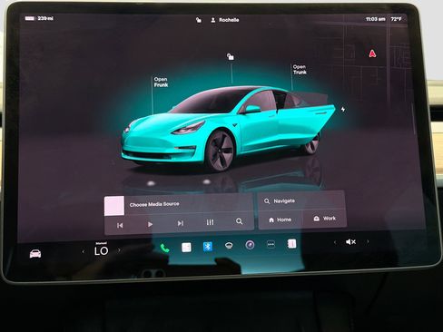 Used 2022 Tesla Model 3 Long Range image 9