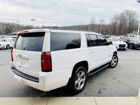 Used 2019 Chevrolet Suburban LT image 4