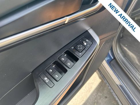 Used 2025 Kia EV6 Wind RWD image 18