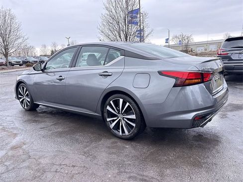 Used 2022 Nissan Altima 2.5 SR image 8