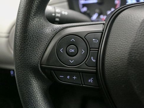 Used 2024 Toyota Corolla Cross L image 30