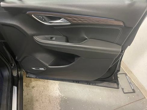 Used 2023 Buick Envision Avenir AWD/4WD image 28